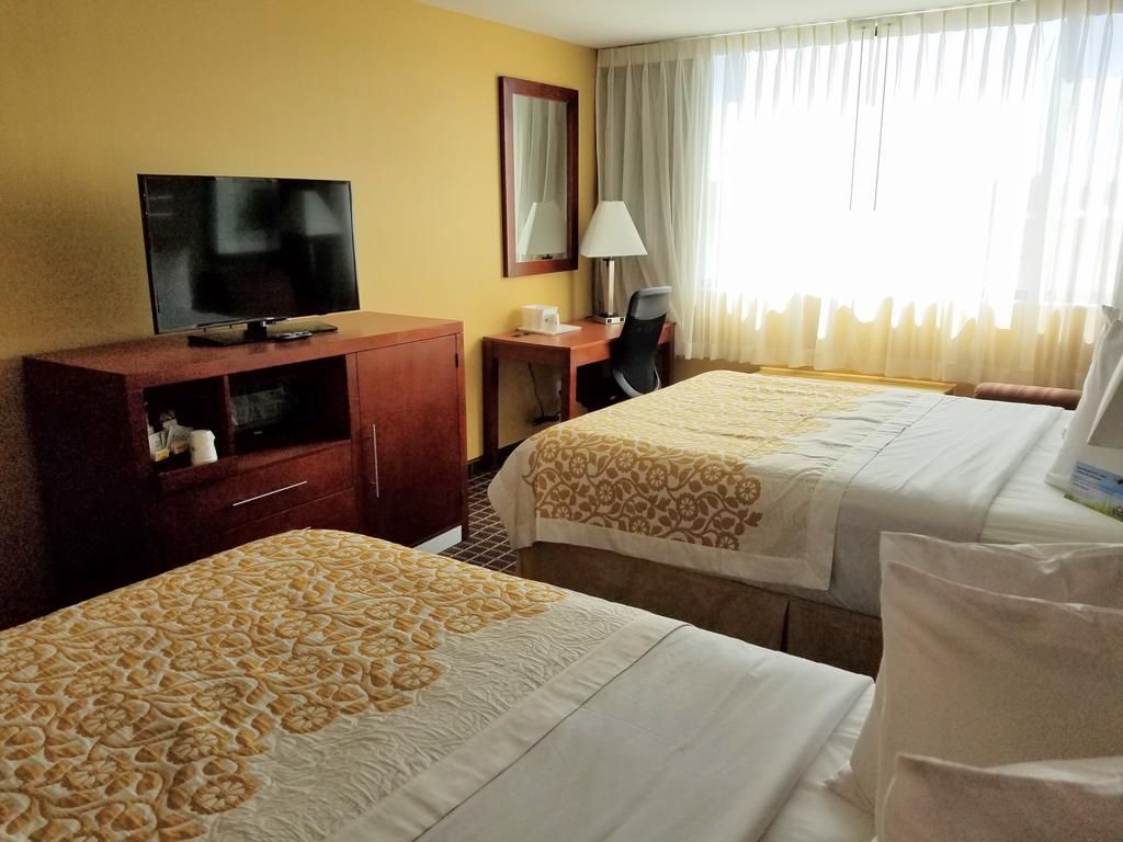 Days By Wyndham / Bradley Intl Airport Hotel 2*